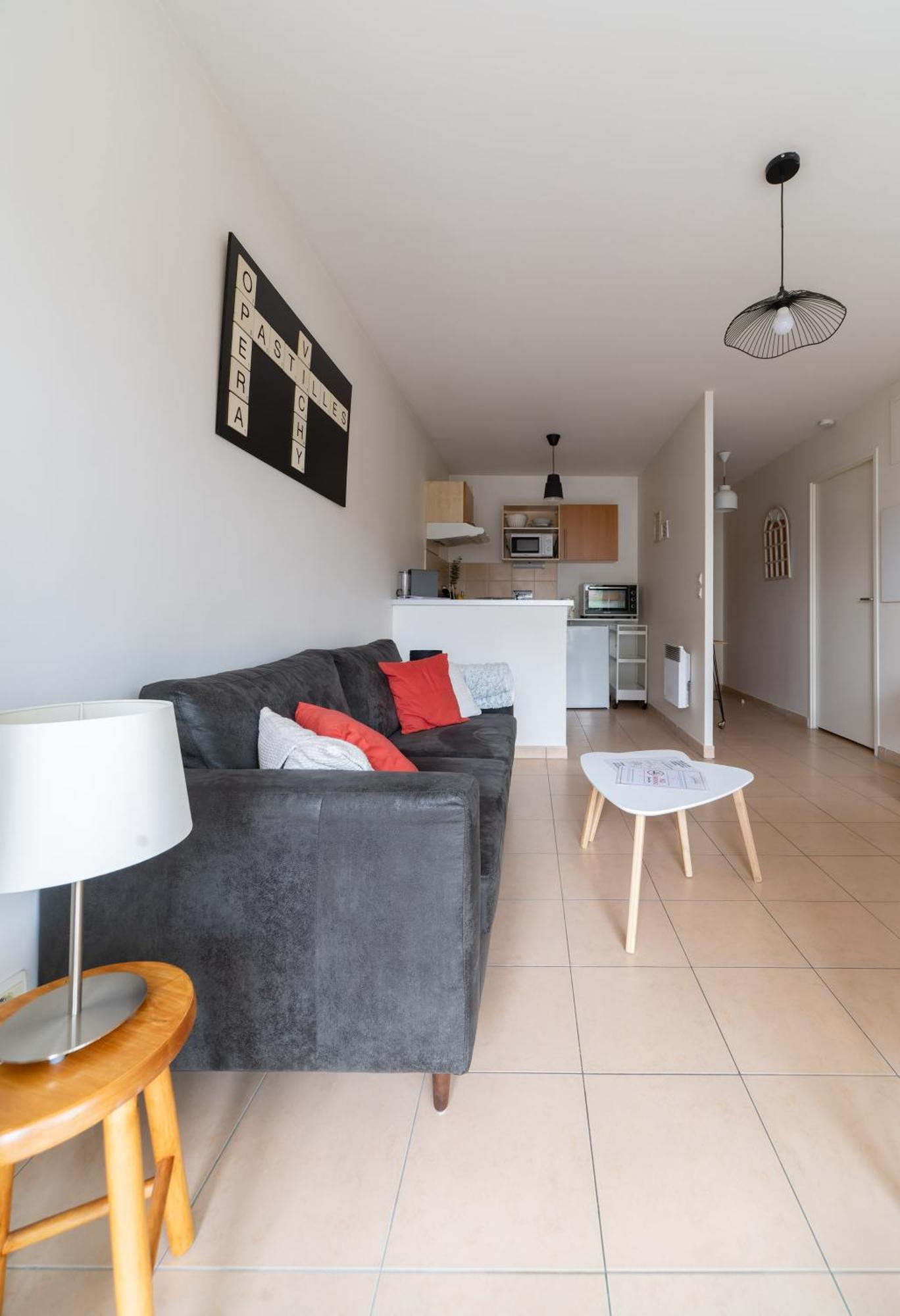 L'Eugenie - Appartement Design & Confort En Centre-Ville Vichy Bagian luar foto