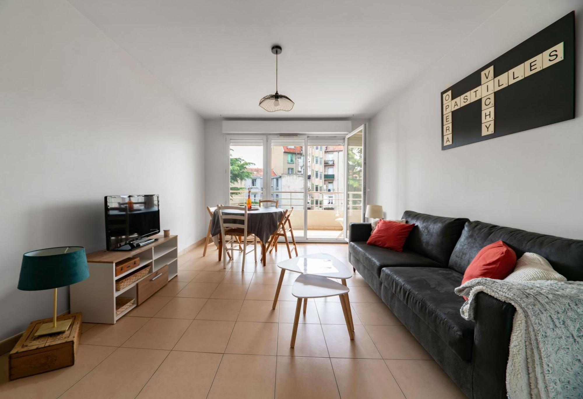 L'Eugenie - Appartement Design & Confort En Centre-Ville Vichy Bagian luar foto