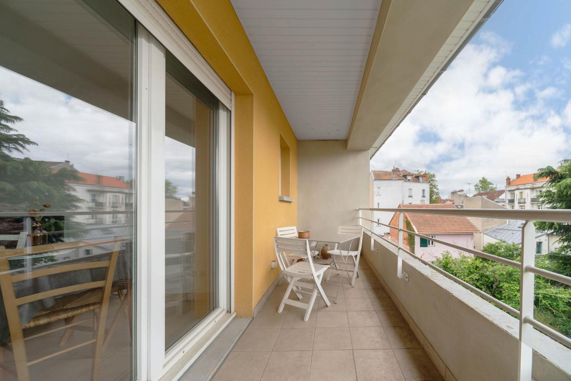 L'Eugenie - Appartement Design & Confort En Centre-Ville Vichy Bagian luar foto
